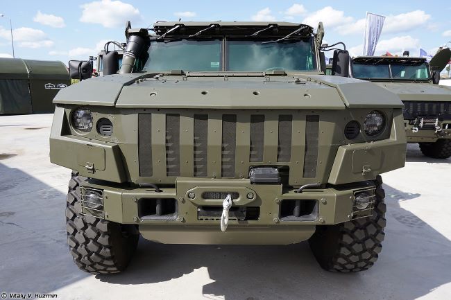 WarWheels.Net- KAMAZ-4386 Typhoon-K VDV (Airborne Forces